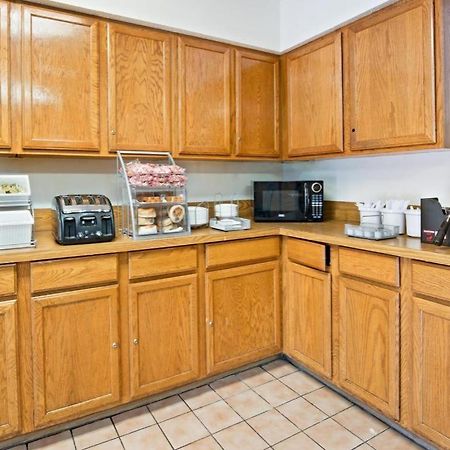 Super 8 By Wyndham Plano/Dallas Area Εξωτερικό φωτογραφία