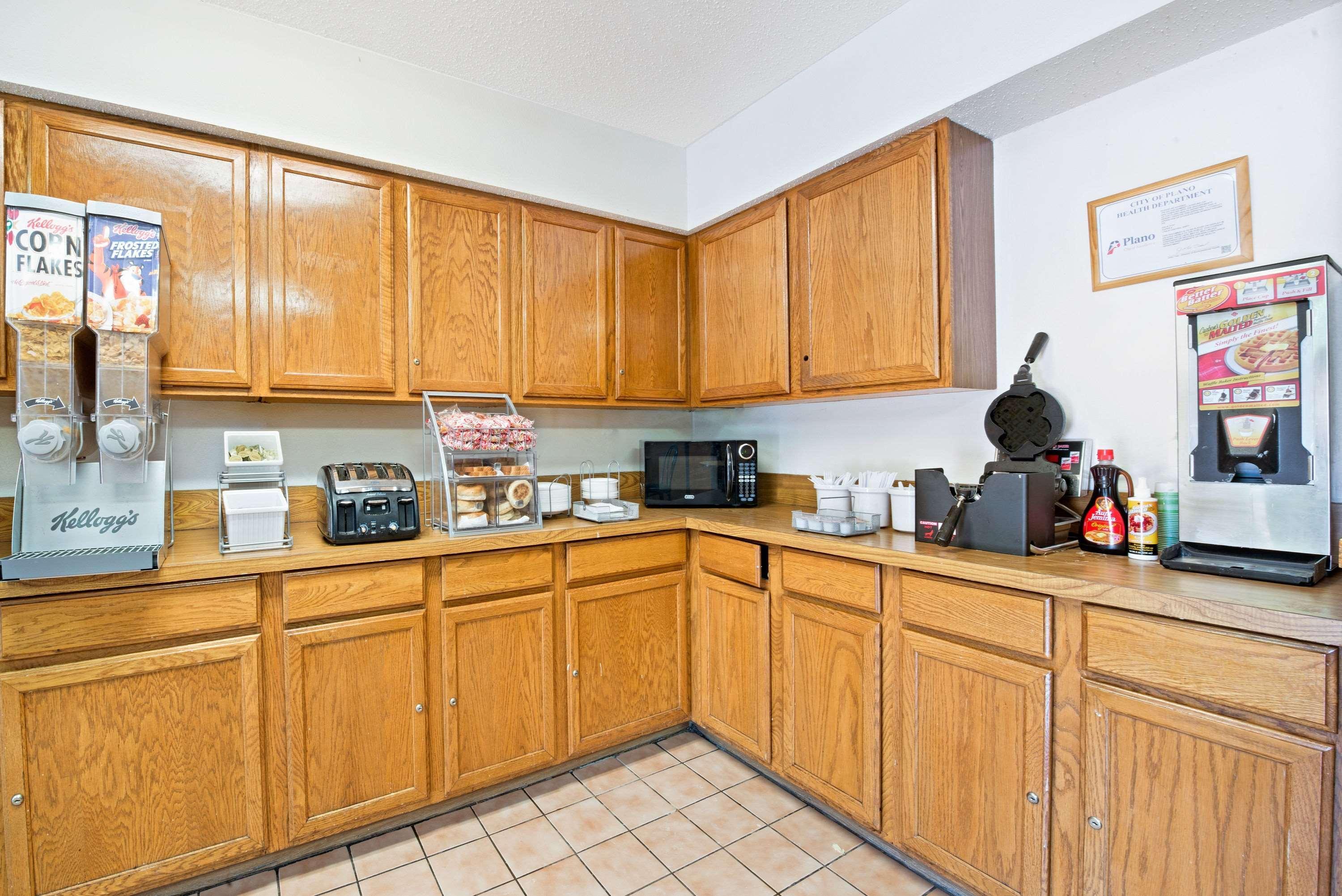 Super 8 By Wyndham Plano/Dallas Area Εξωτερικό φωτογραφία